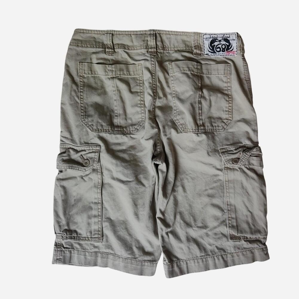 Y2K Esprit khaki cargo shorts with a relaxed fit